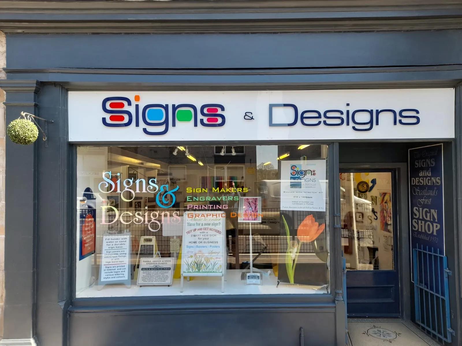 New Shop Front 1920w