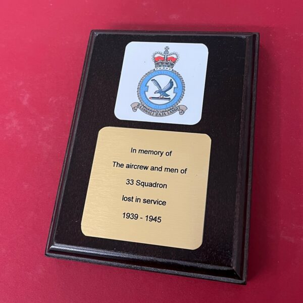 33 squadron Presentation Plaque